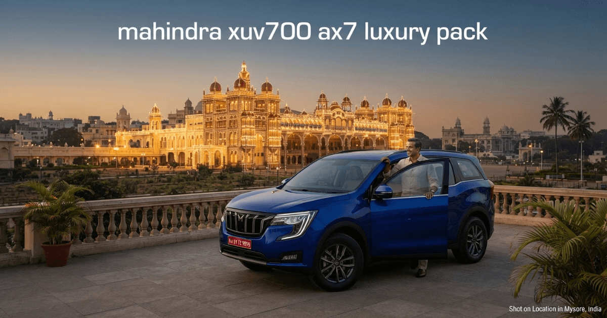 Front view of Mahindra XUV700 AX7 Luxury Pack